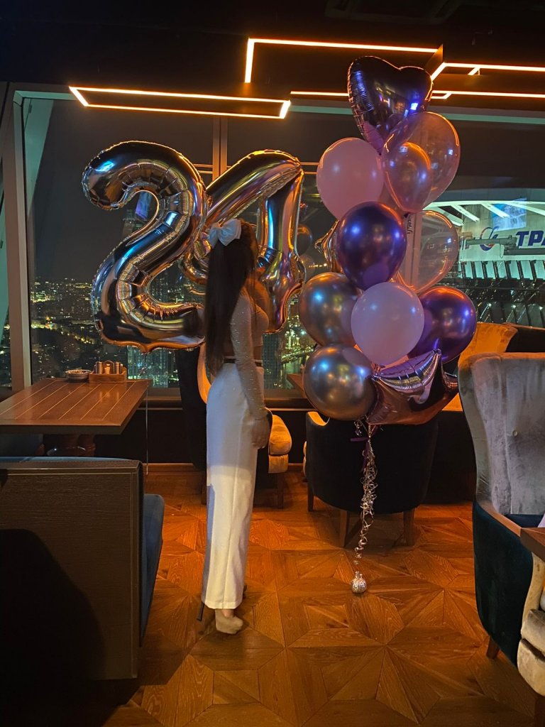 Комплект шаров сиреневых и серебрянных Карина