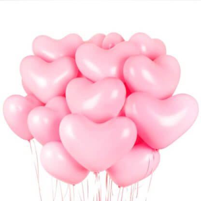 Облако из 15 розовых латексных сердец