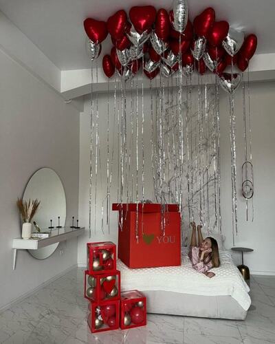 Набор воздушных шаров с коробкой