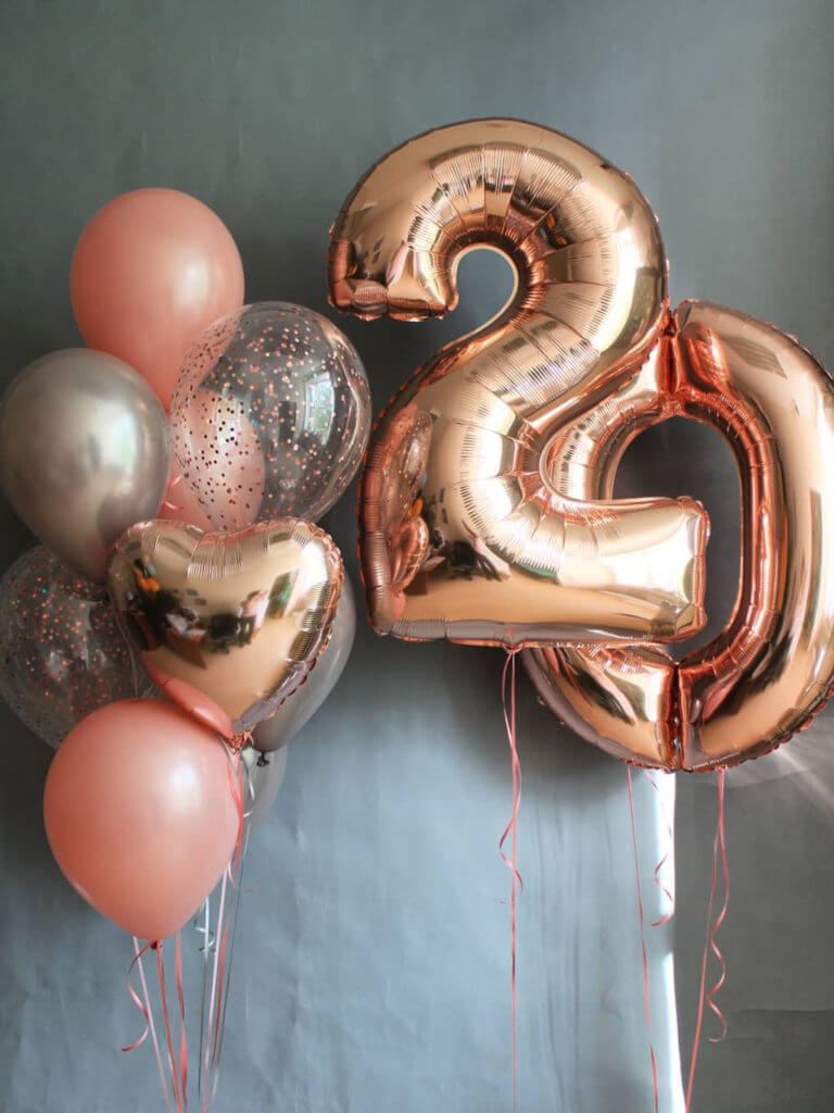 Гелиевые шары розовое золото с сердцем и цифрами 20