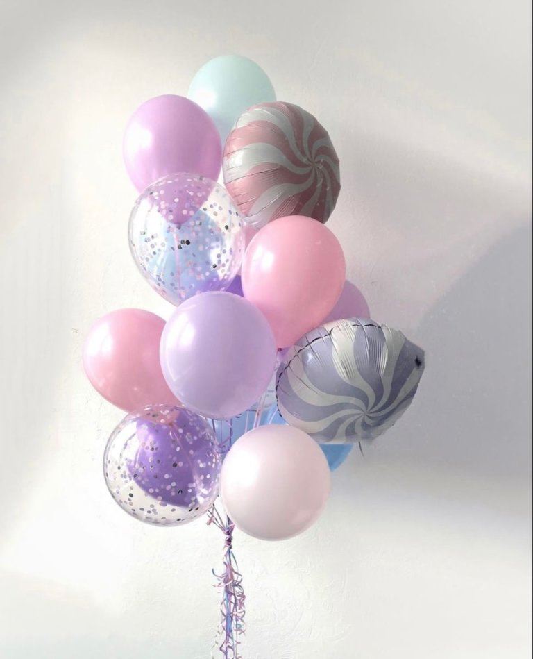 Облако шаров нежно розовый сиреневый