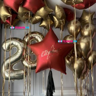 Воздушные шары на 23 февраля с большой звездой и индивидуальной надписью